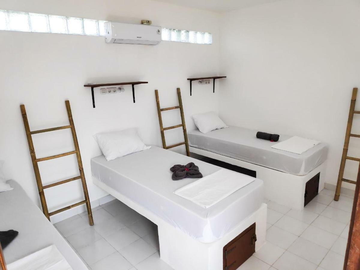Gili Pirates Dive & Bnb Gili Trawangan Exterior foto