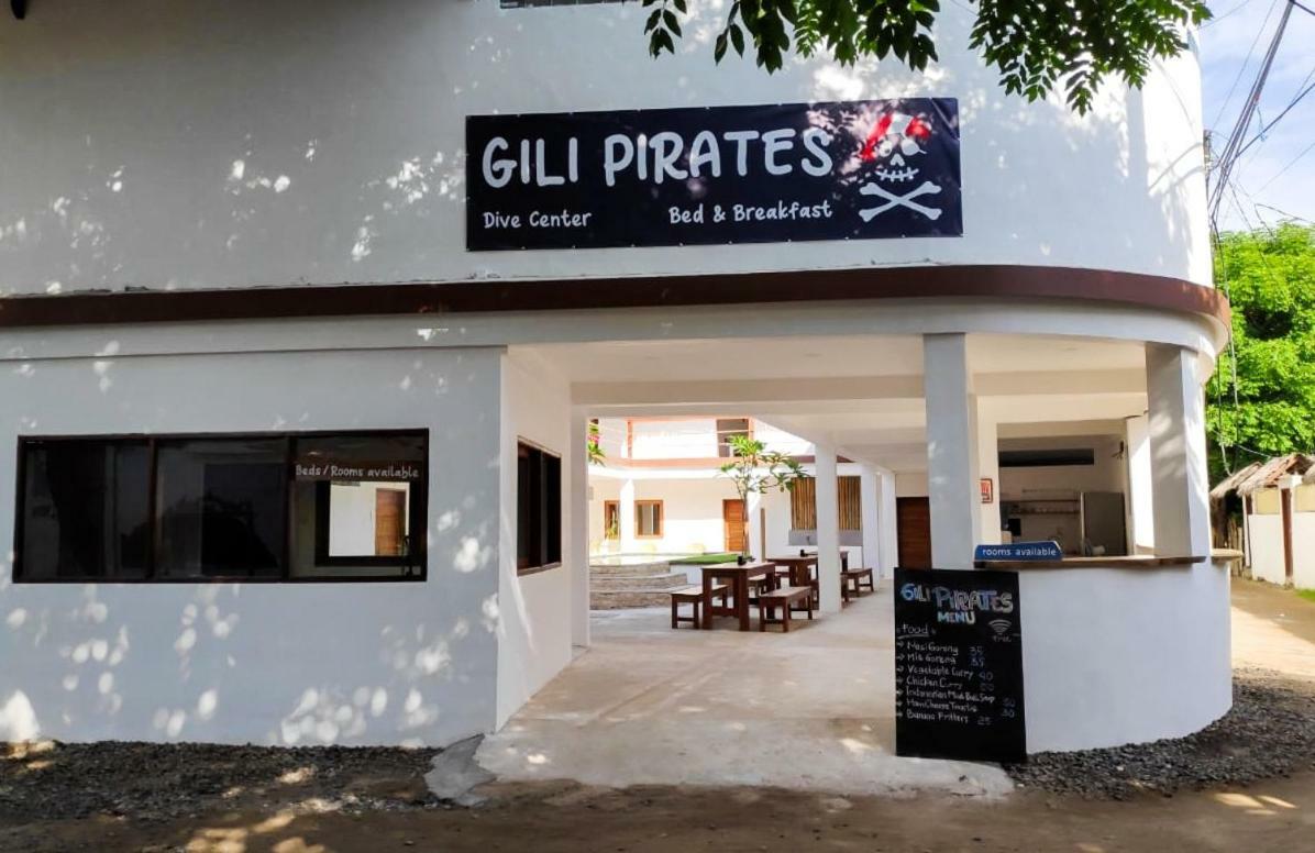 Gili Pirates Dive & Bnb Gili Trawangan Exterior foto